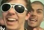 eu assisti camp rock, depois Sunny entre estrelas.. ai fudeo tudo