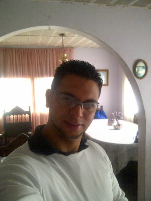 jonathaEmperae's profile picture. 