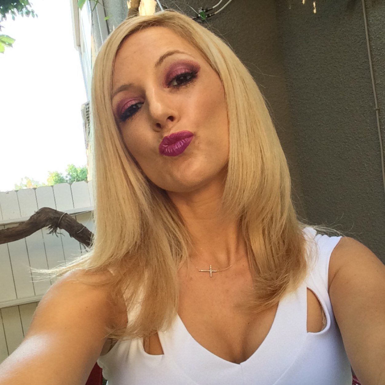Jennifer Holden (Barbietreatment) Twitter