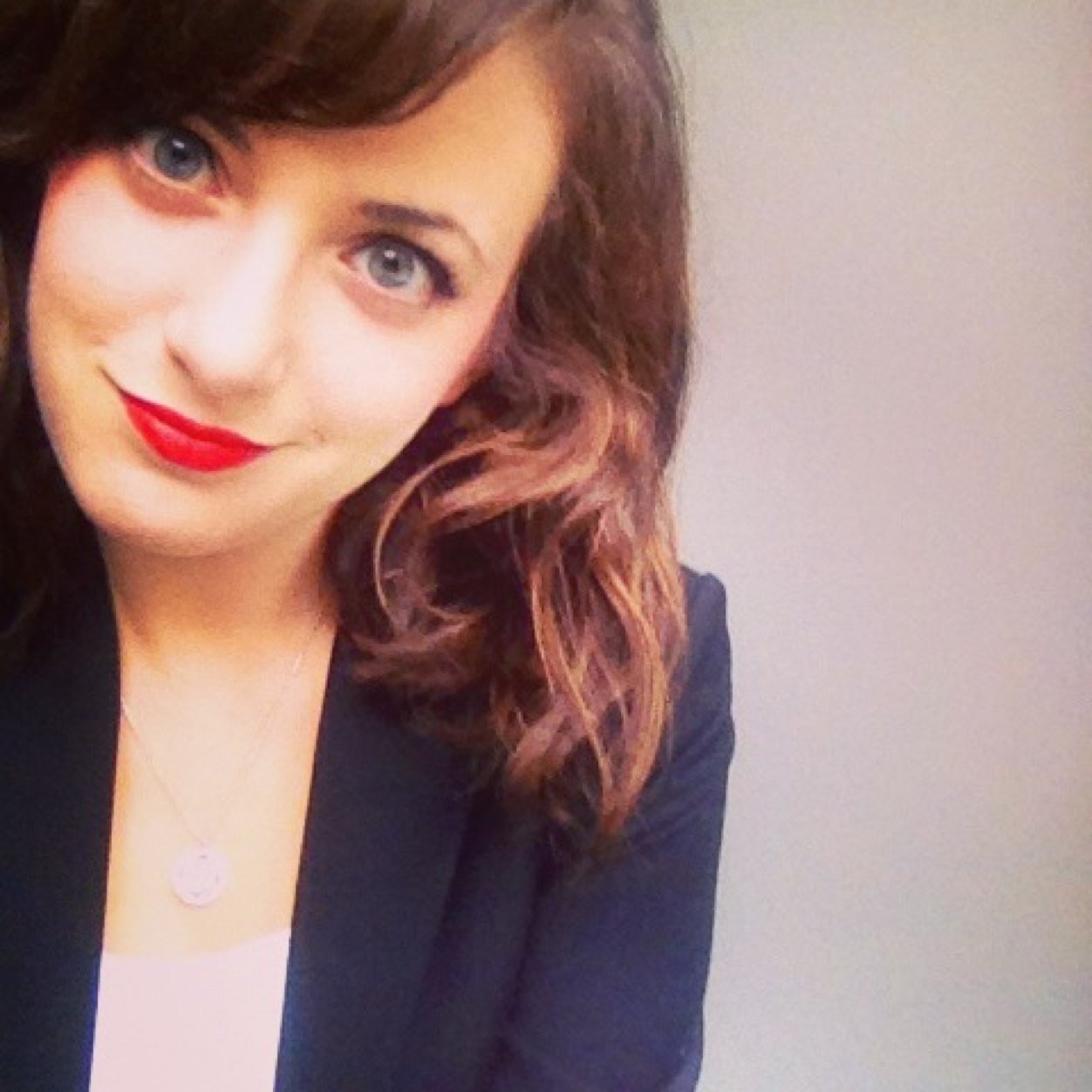 rrrachelemily's profile picture. Law student. Coffee addict. Lipstick queen. Skills include putting glitter on everything and tripping up the stairs.