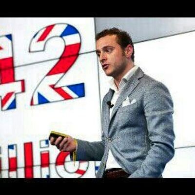 a World traveller with a big passion for Technology and Advertising! All views are mine!