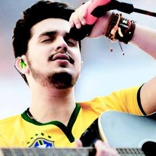♪♫Voce e mais preciso e bem mais brilhante que um diamante negro  ,penso em voce todo tempo nesse seu talento se me fazer feliz ♪♫ Te Vivo @luansantana