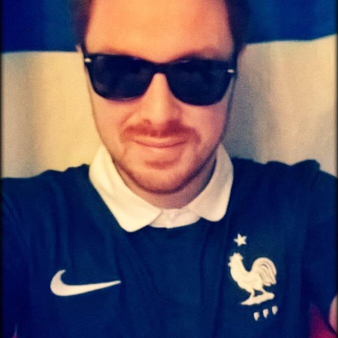 Passionné-Connaisseur en Foot / Basket: MHSC.PSG.Halla Real.SPURS    Eternal not understood Artist  ^°_°^