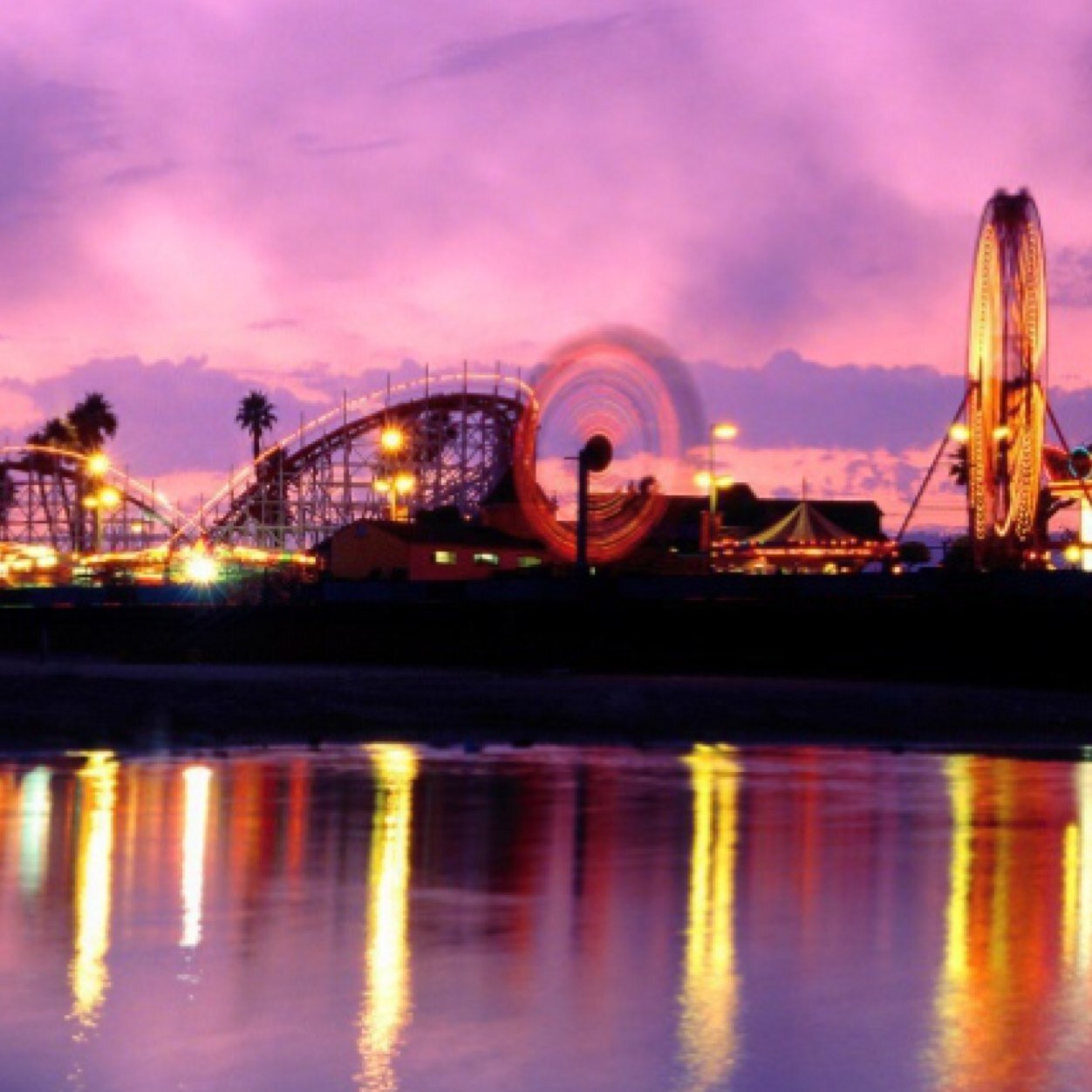 Welcome to sunny California, the best location full of celebrities. {@ or DM to join}