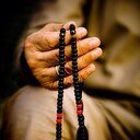 أستقل برأيي ... أكره المجاملات والنفاق والتملق.