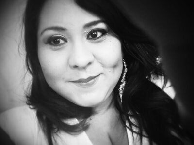 Comunicadora social egresada de Urbe. Amante de la comunicación, soñadora y enamorada de la vida.