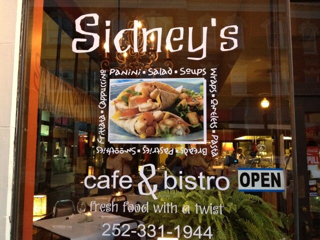 SidneysCafeBist's profile picture. 