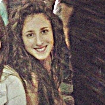 Anuuchy's profile picture. Estudiante de Turismo. Disfruta cada segundo porque la vida no está para comprenderla sino para vivirla.