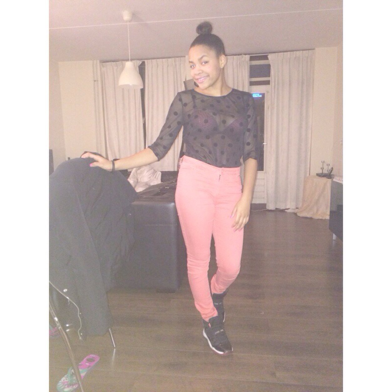 Rotterdam. X
