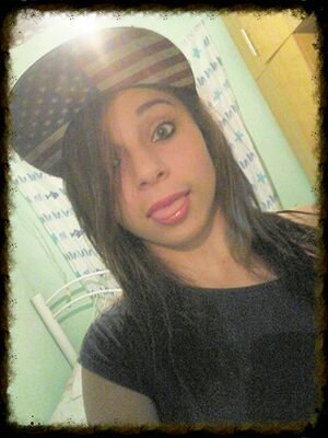 lidianeviega's profile picture. eu amo a banda fly e amo funk 3