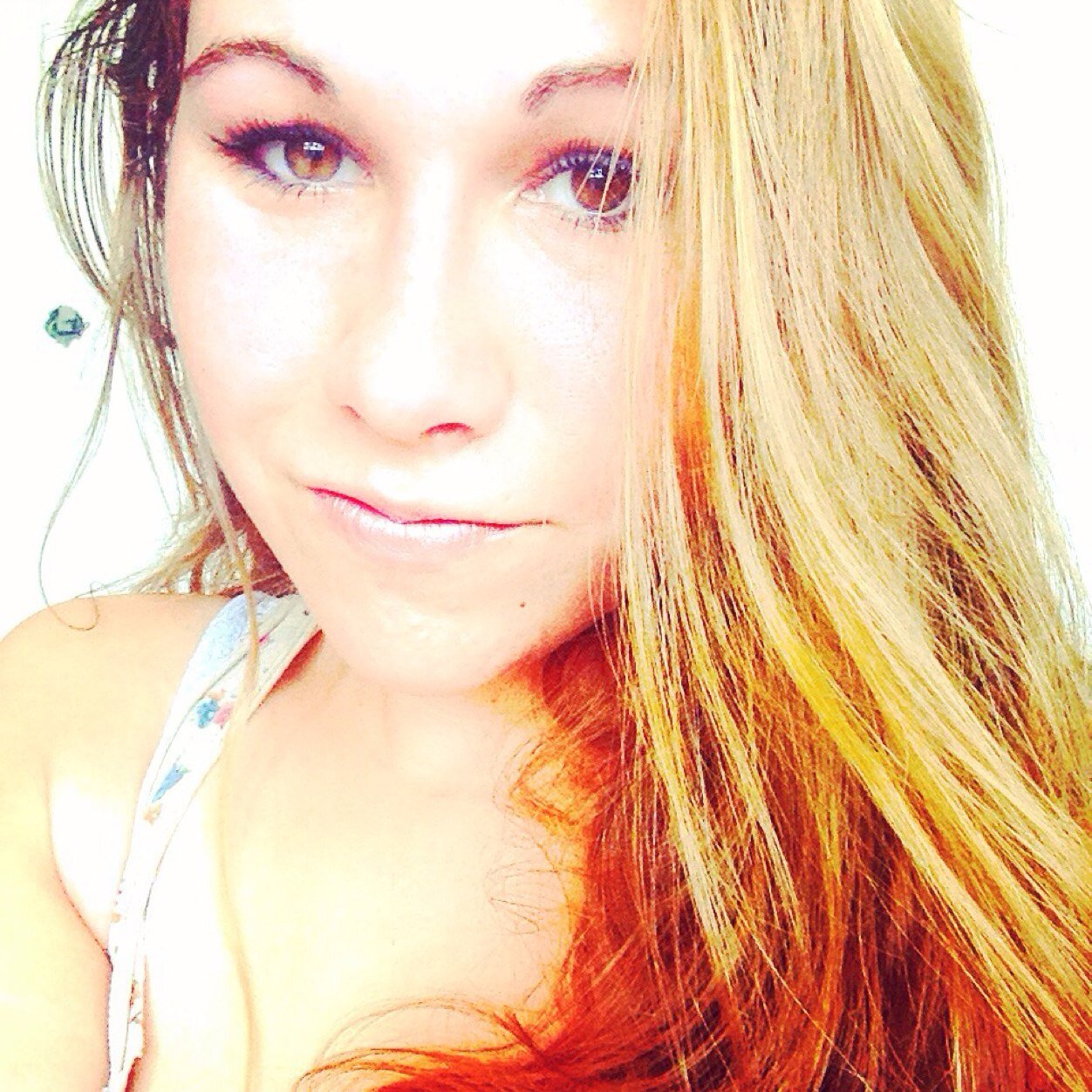 Aliesz's profile picture. Love the life you live