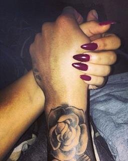 justinbieber. i love you. follow me please