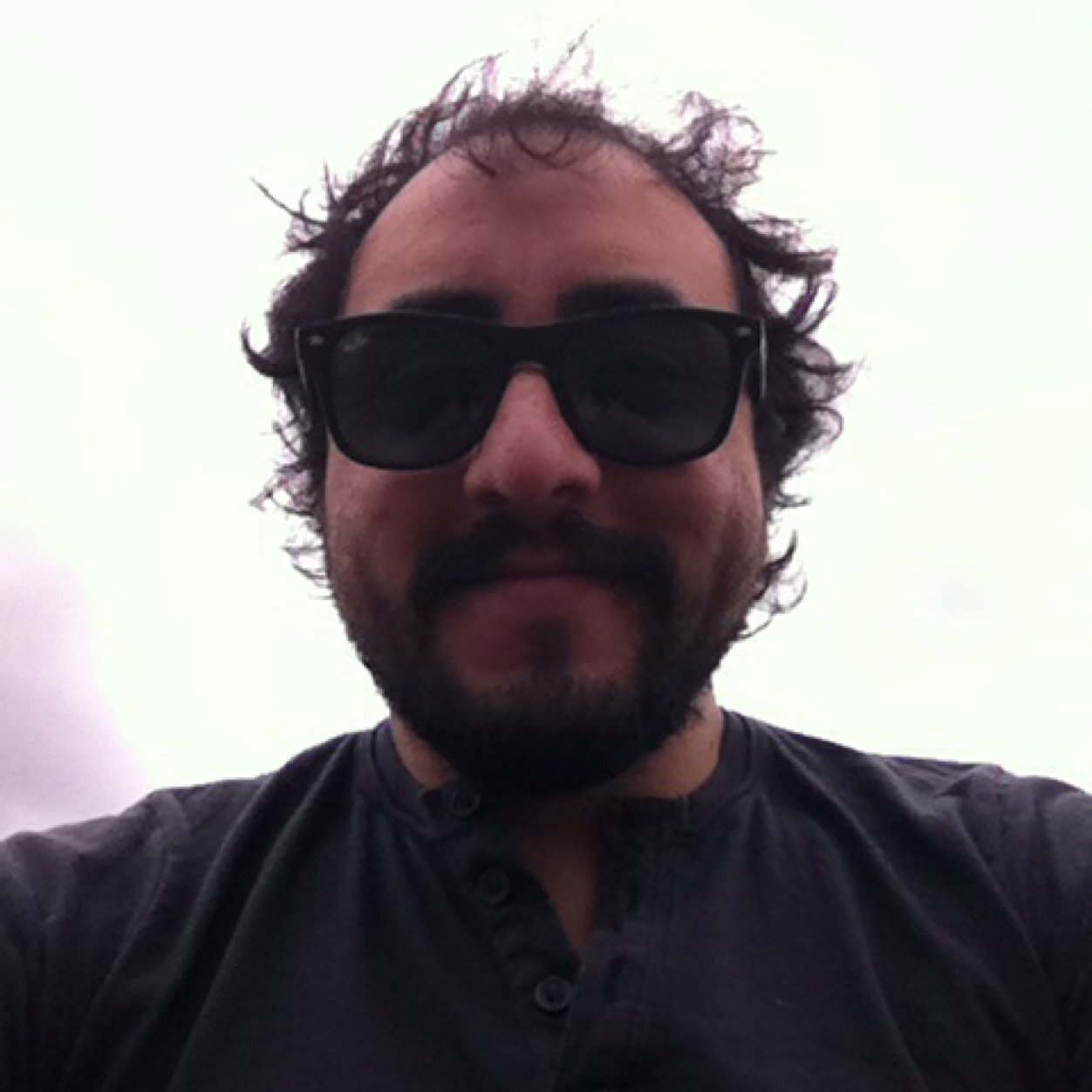 Diseñador Gráfico - Diseñador Web (SR) UX/UI