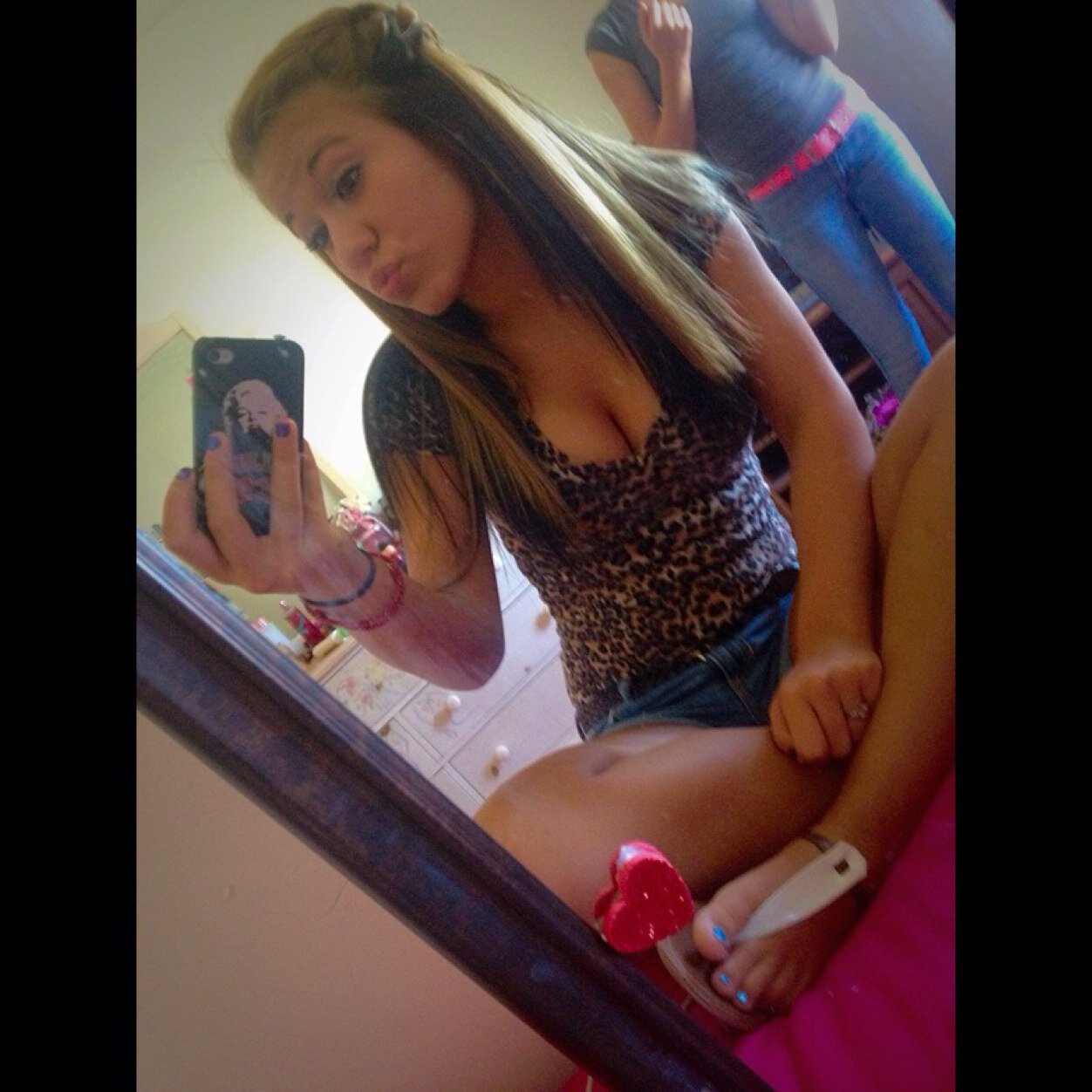 instagram : ashleylauurenxo