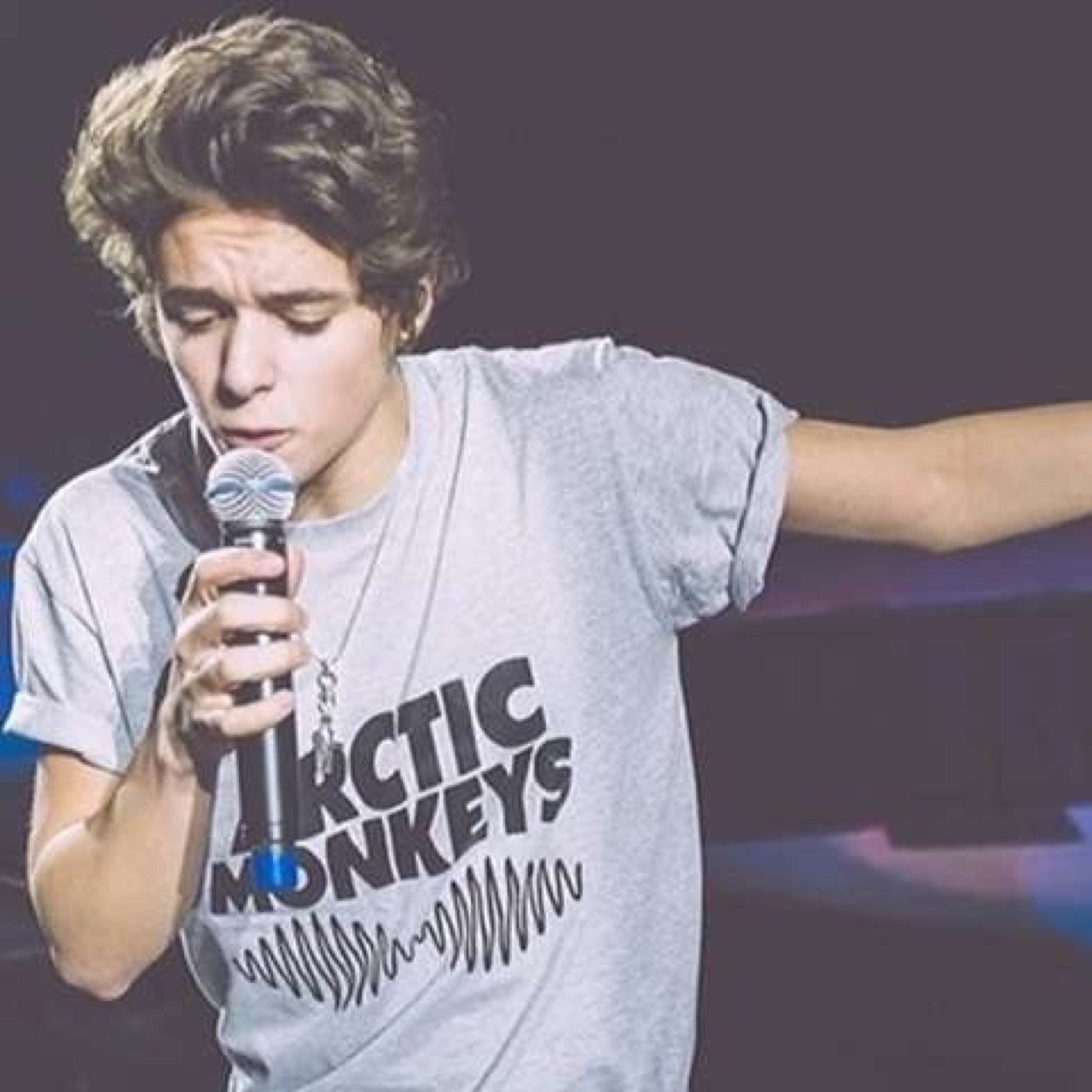 Hi guys! Thanks for your unconditional support, i love you x