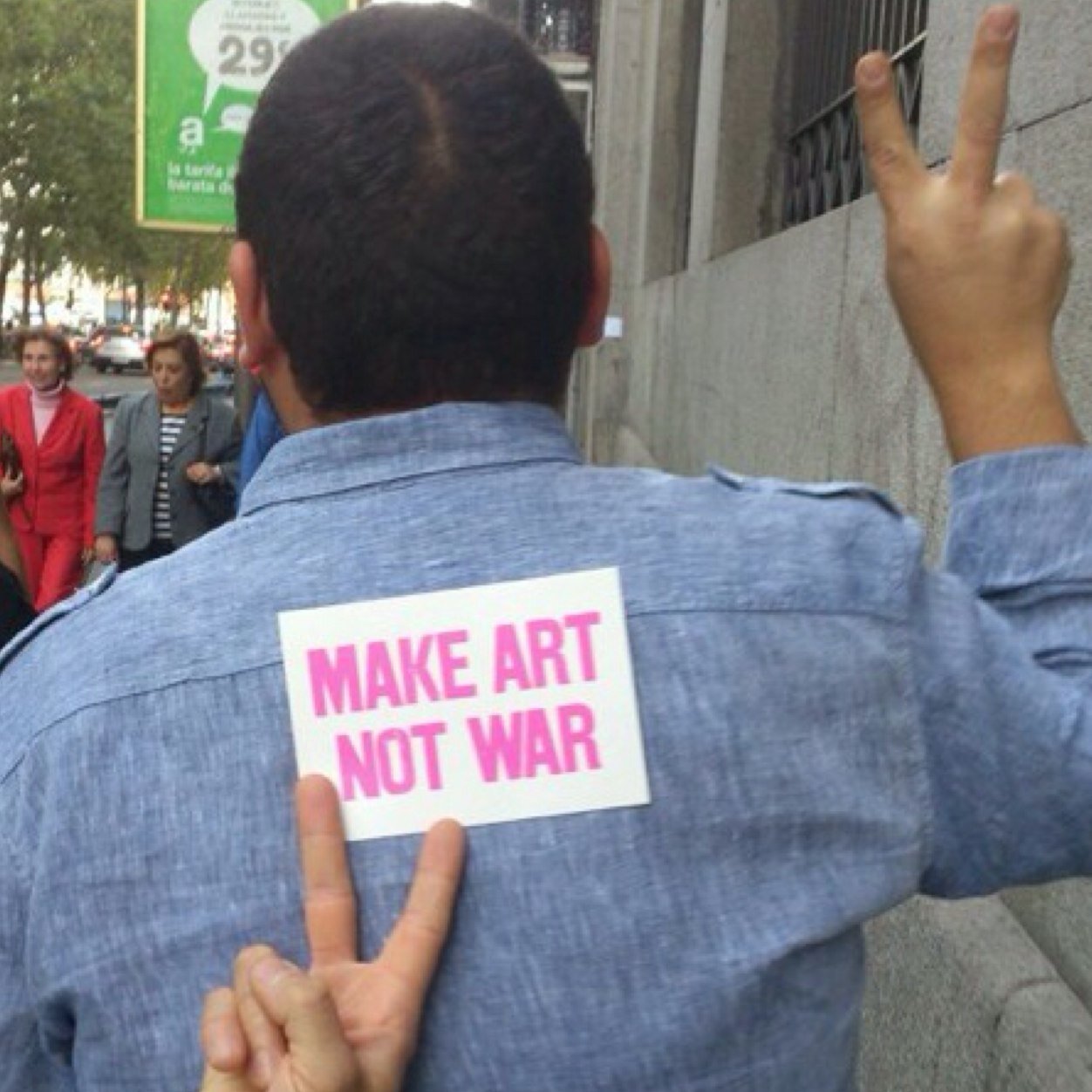 Artist. MAKE ART NOT WAR