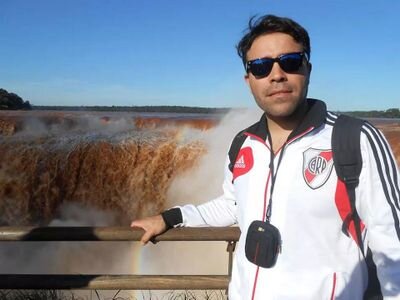 Lic en Mkt - Profesor de tenis - Empleado Bancario