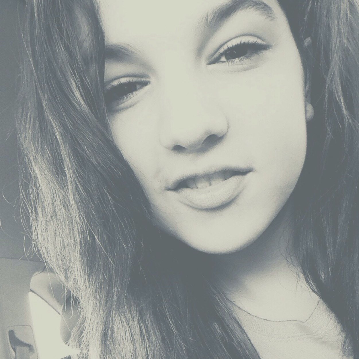 KirstenSk8ks's profile picture. I liked triangles,Dinosaurs and outer-space way before it became hipster