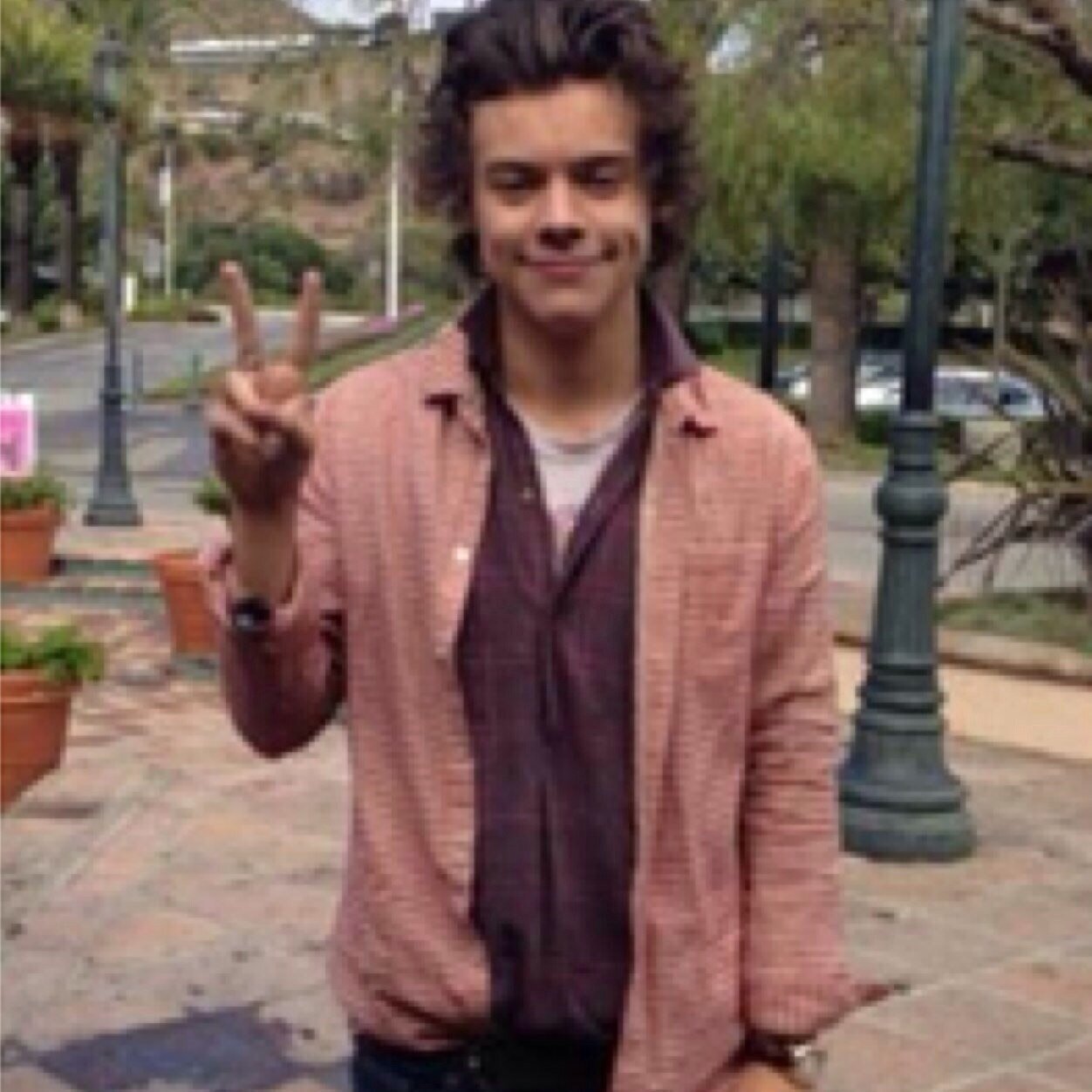 Please follow @syfystyles because she just gave you a free follow! Thaaaaaannkks. xx
