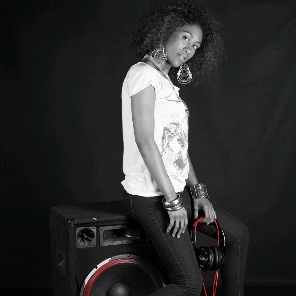 Riff2000's profile picture. Im using the gift that God has blessed me with and that SINGING and WRITING... I live, eat and breathe MUSIC...