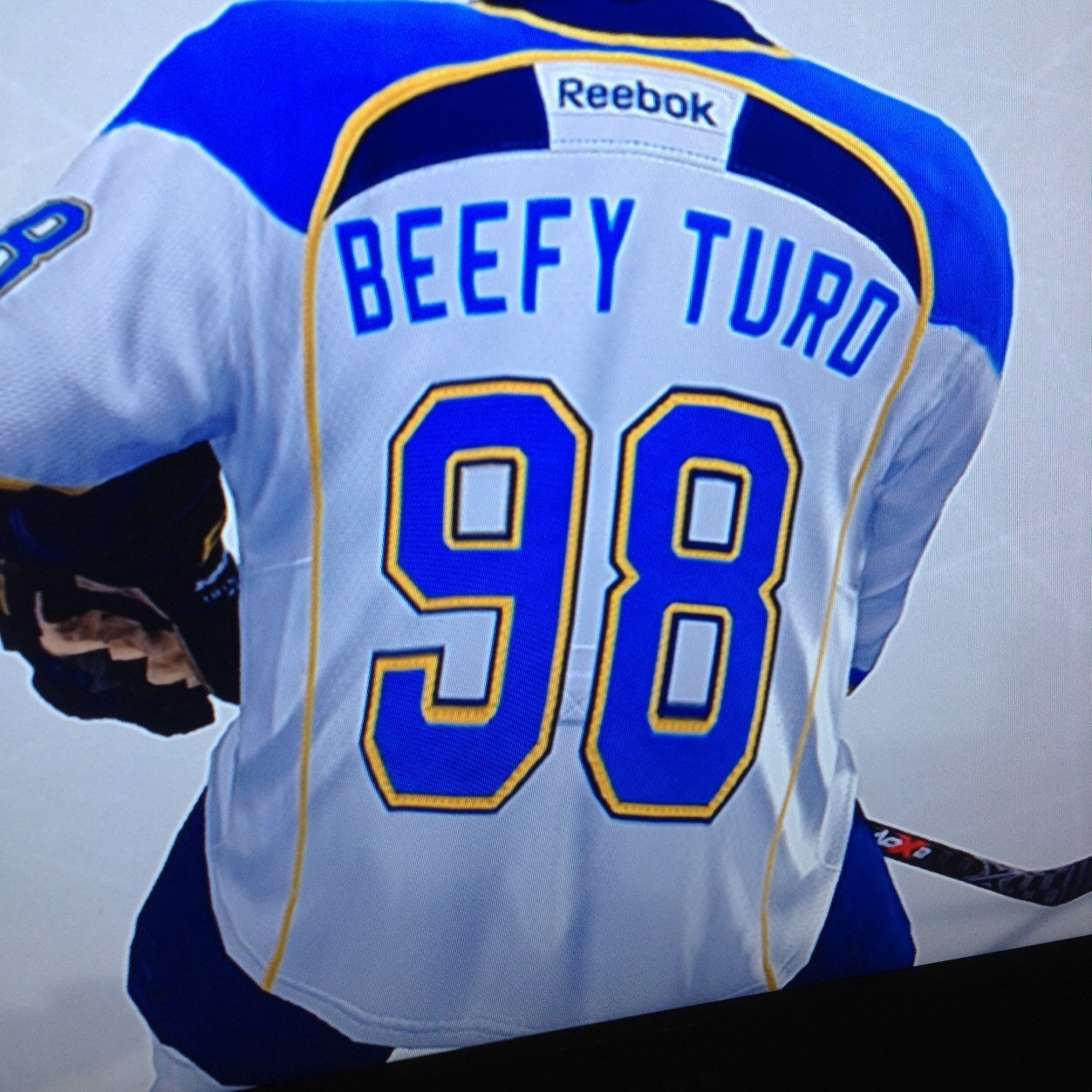 BeefyTurd's profile picture. ❄️BeefyTurd❄️ I do wagers and giveaways (X-box)