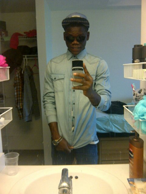 Dere_Leeh's profile picture. Crushing on my ambition and plans (too cool). Trying to care less... Addiction- Cristiano Ronaldo-7. . Dats moi