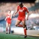 MontreuilNike's profile picture. 