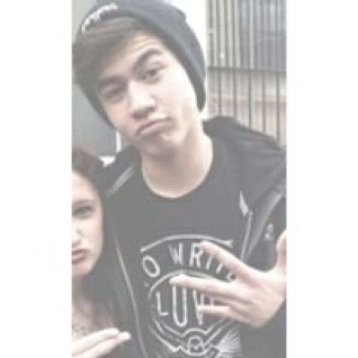 follow @unholymikey please!