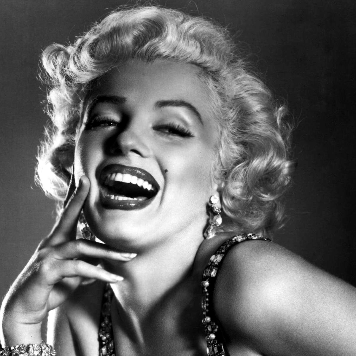 kizdedigin's profile picture. 