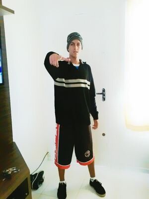 Não sou dono do mundo, mas sou filho do dono ✌