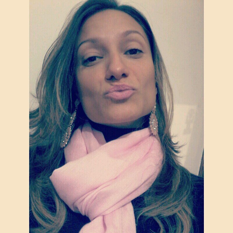 Escorpiana... Fora isso,  um amor de pessoa! rsrs