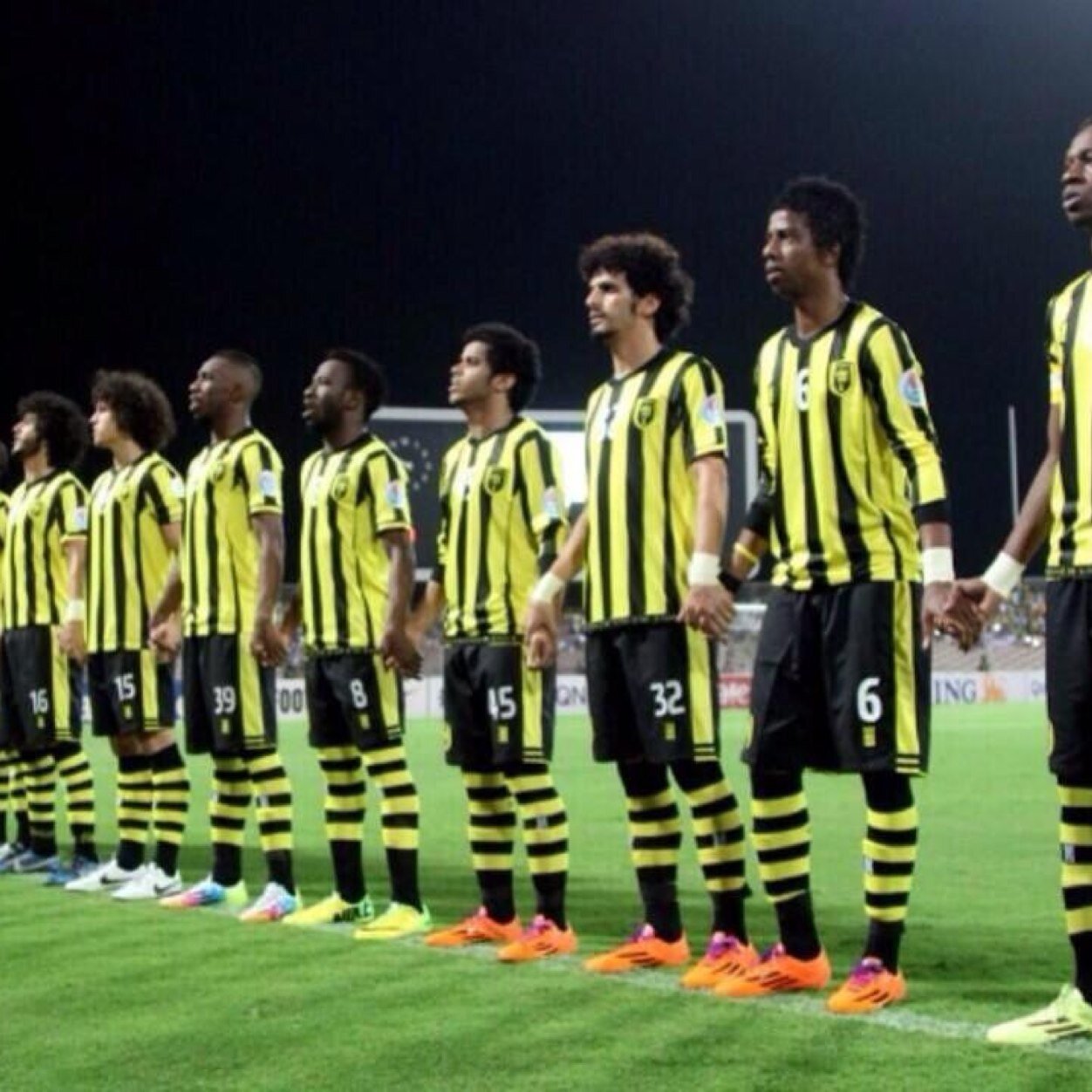 هنا ؟ بس اهازيج الاتحاد