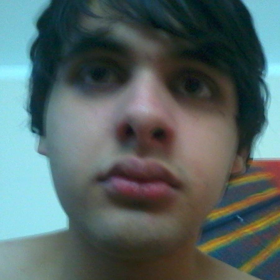 Gaúcho, Brasileiro, 21 anos