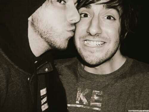 follow da main bitch @fluffygaskarth