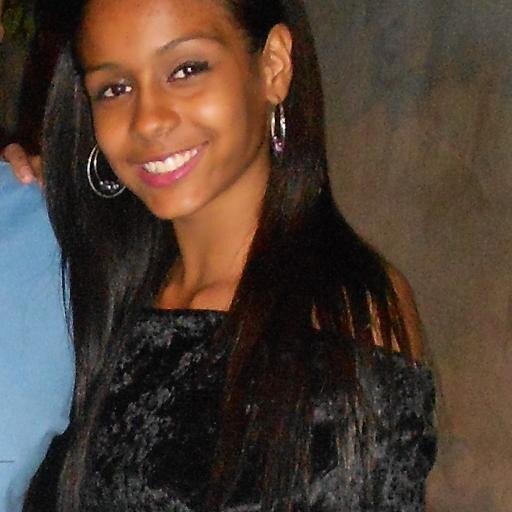 Não é obrigada a gostar de mim mais é obrigada a me respeitar