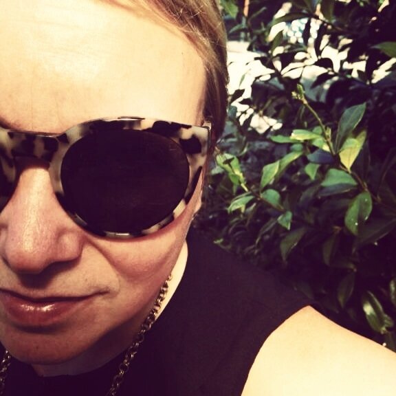 Strategic DevX Researcher - lover of live music, painting + fashion. Works @zendesk
