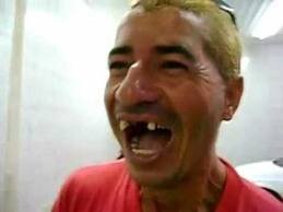 A maior felicidade é a certeza de sermos amados apesar de ser como somos