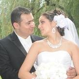 WedWilliamsburg's profile picture. Williamsburg Weddings and Wedding Professionals for Williamsburg Weddings.