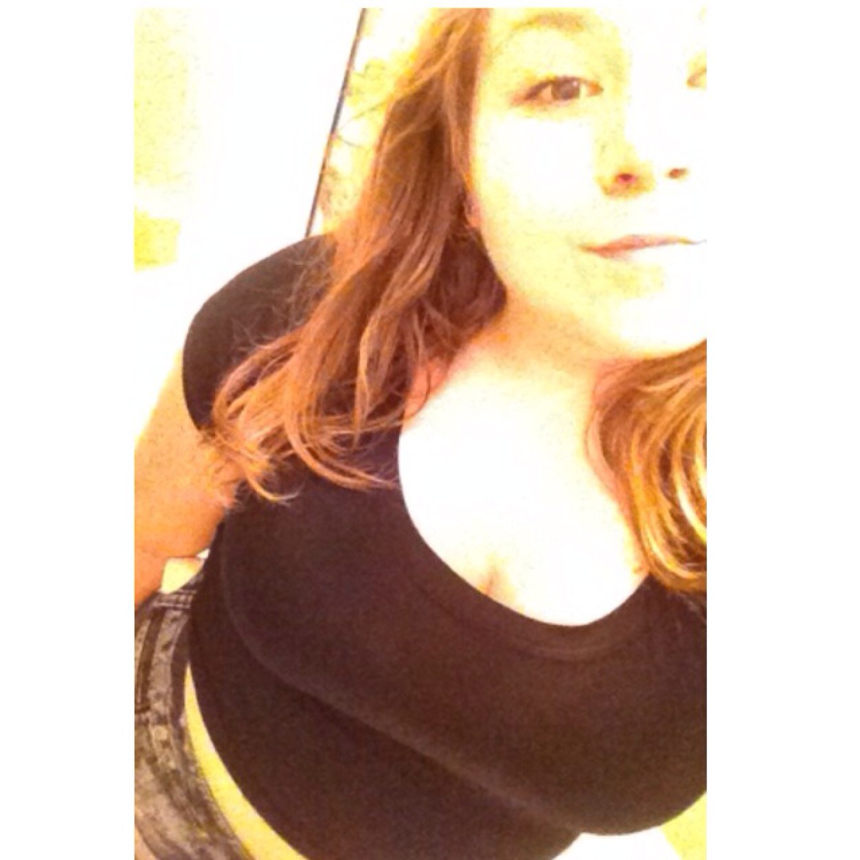 Jewelss~ I follow back #tfb #teamfollowback
