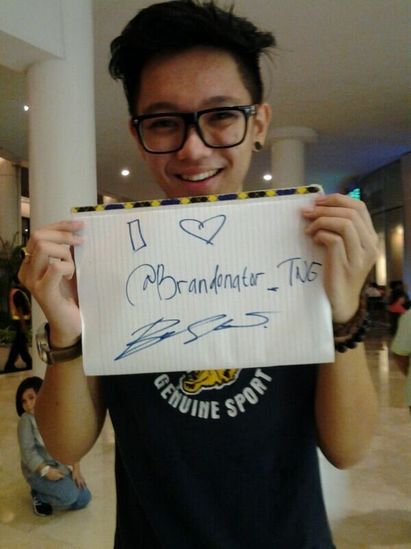 Official fanbase Brandon N. Salim from Tangerang!♥ Part of #Brandonator & @LIONS_ID♥ always support @brandonicholas & his band @LightsOnJKT♥ 14/04/14