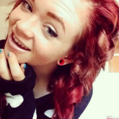 hai im aimee im 19 i love to sing and draw