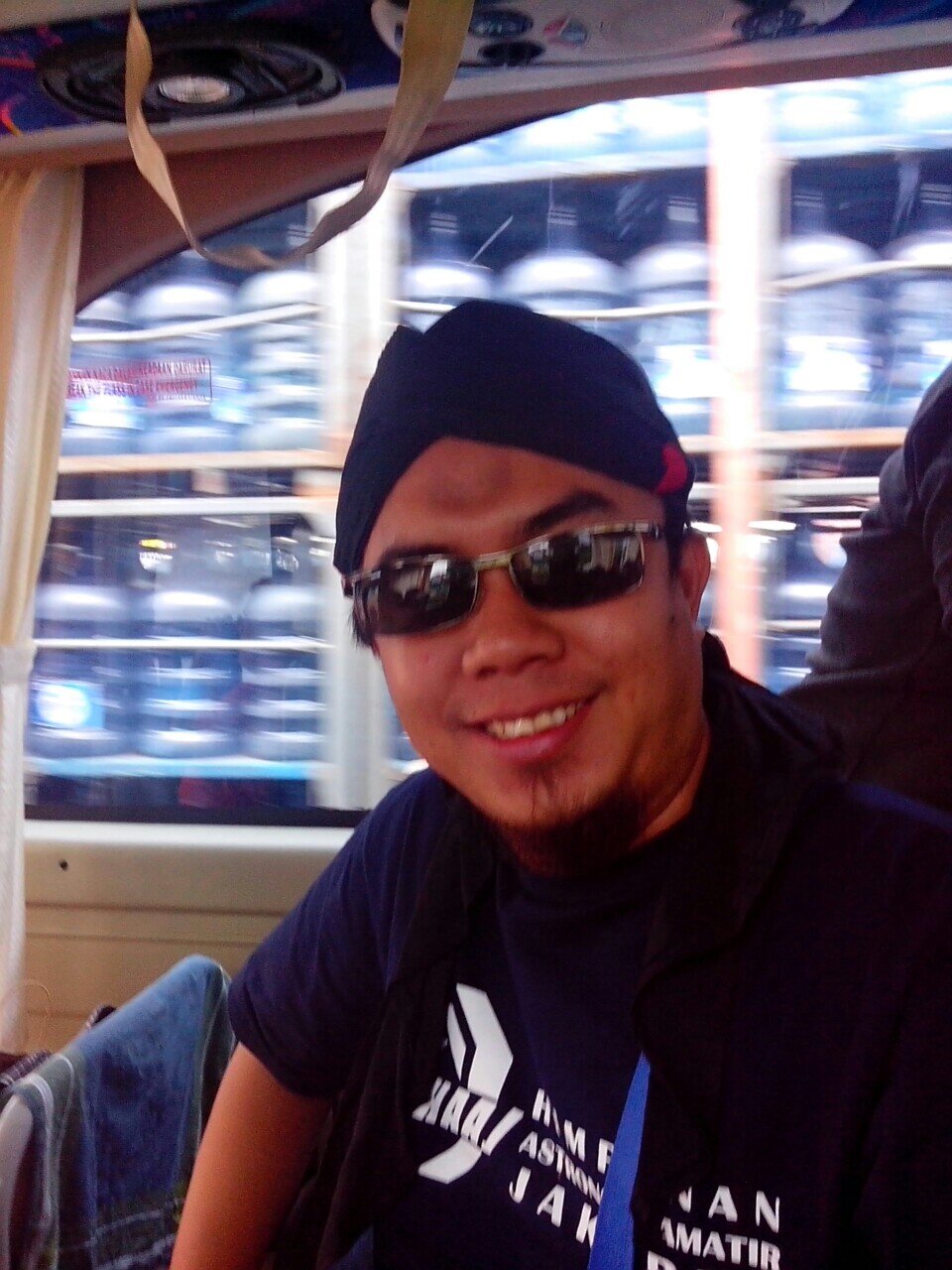 Physics Teacher, Santri,