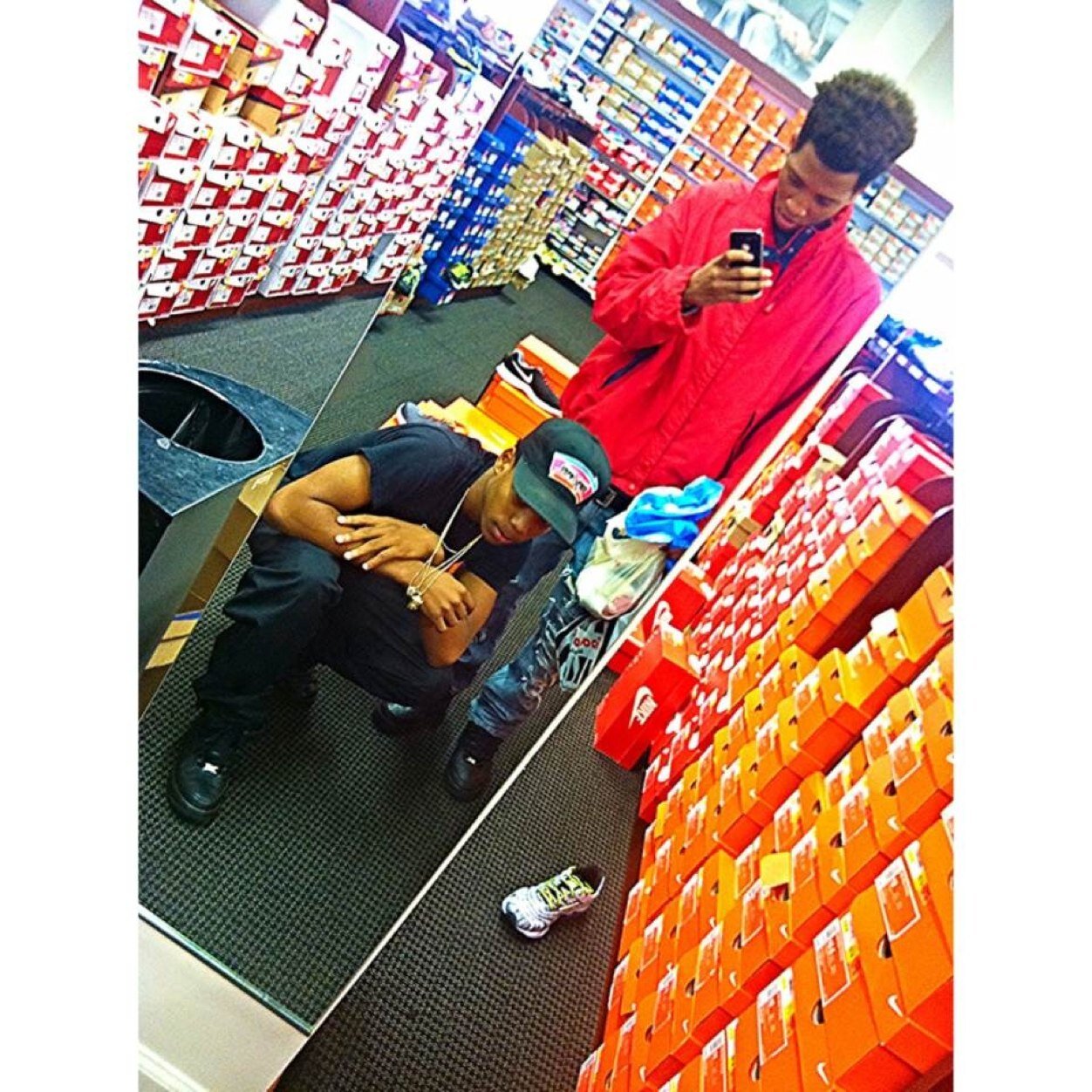 follow new twitter @tyronelaflame