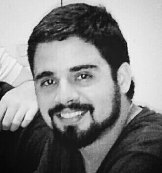 Um Engenheiro-Poeta que costuma definir sua poesia como sendo um menino sem mãe; correndo, doido, em cima do muro que serapa a loucura da razão