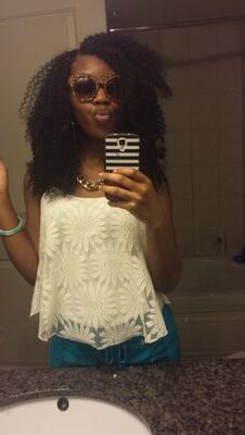 Half of yall hoes love me and Half of yall hate me #ReginaGeorgeShxt #QueenShxt