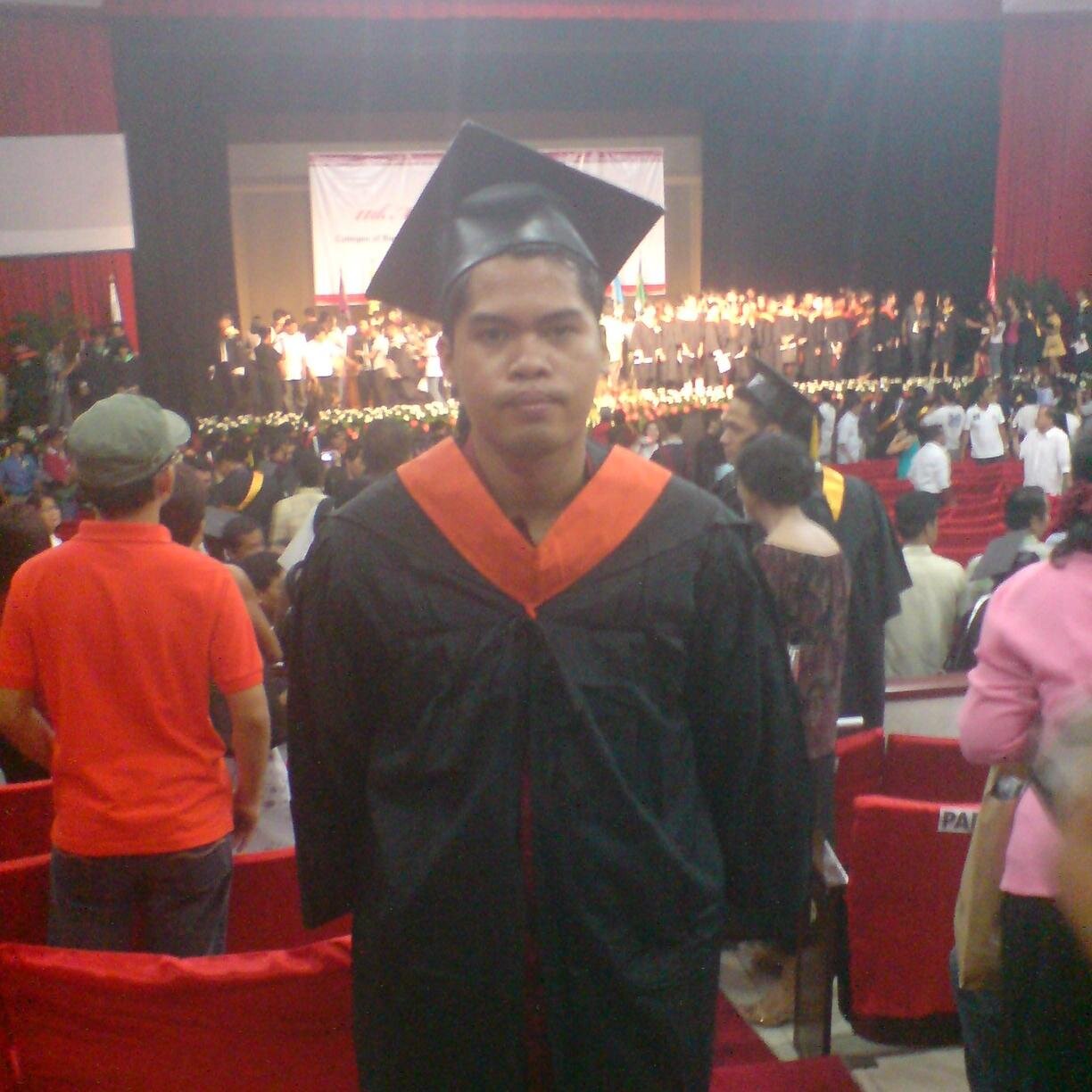 ambroyconde's profile picture. 29 engineer