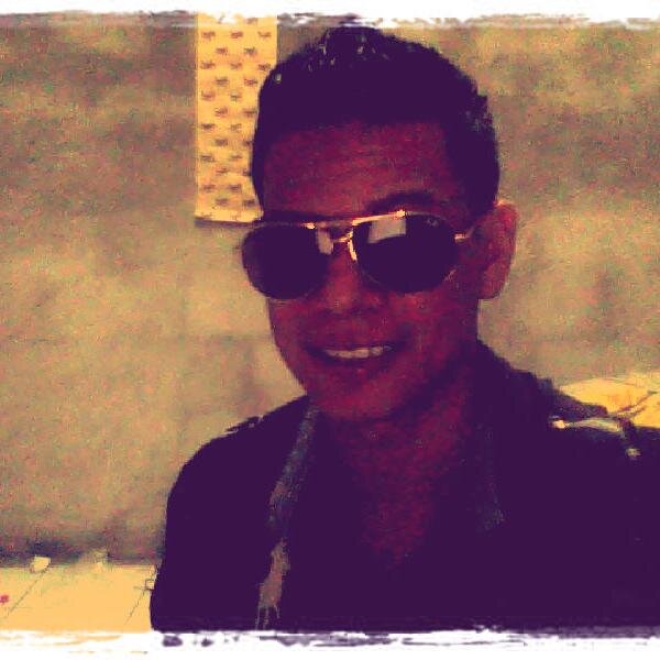 rachatluis's profile picture. 