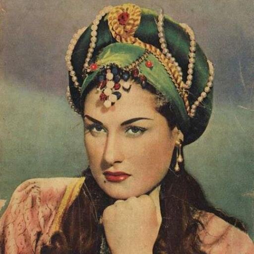 شــمس مشـرقه بالحـق     ...   عشقي  بلادي