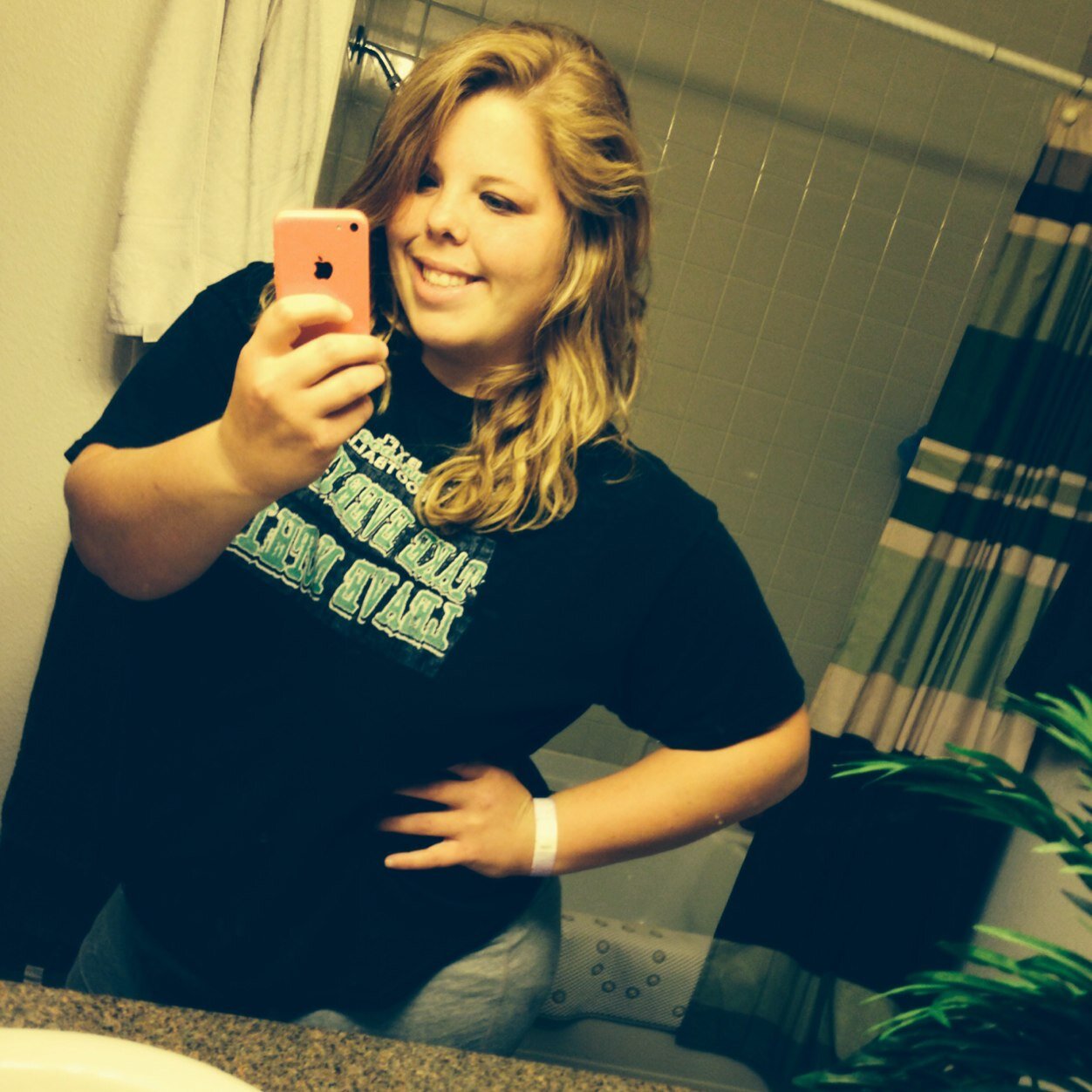 BiqRed1's profile picture. ∞