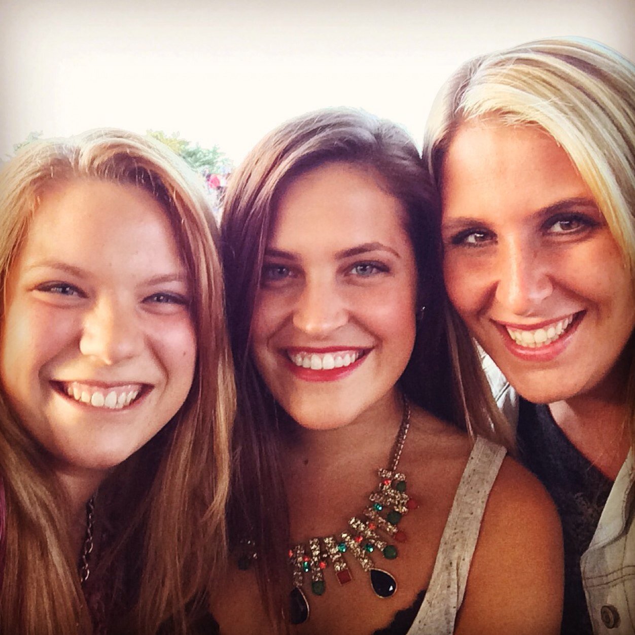 KillenMeMolls's profile picture. Accept what is, let go of what was, and have faith in what will be. ✌️